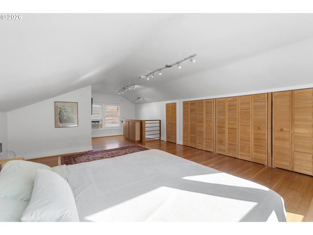 3235 Se 52ND Ave, Portland, OR 97206