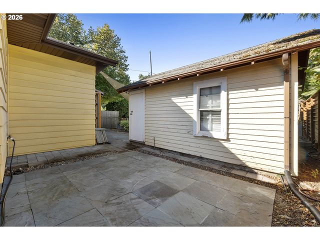 3235 Se 52ND Ave, Portland, OR 97206