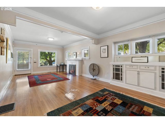 3235 Se 52ND Ave, Portland, OR 97206