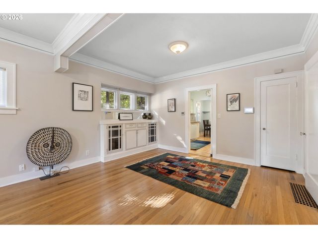 3235 Se 52ND Ave, Portland, OR 97206