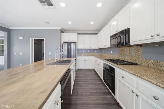 16047 Begonia, Chino, CA 91708
