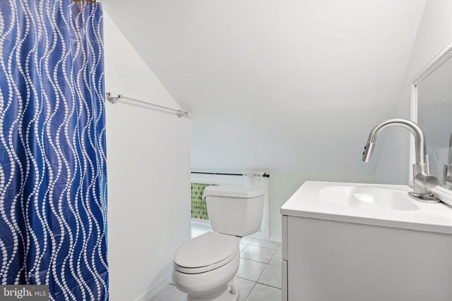 34 RIDGE LN, Levittown, PA 19055