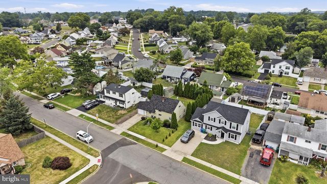 34 RIDGE LN, Levittown, PA 19055