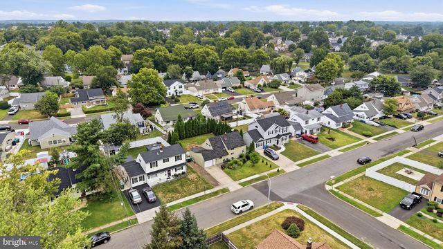 34 RIDGE LN, Levittown, PA 19055