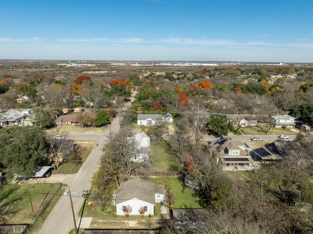 106 N Corporation Street, Hillsboro, TX 76645