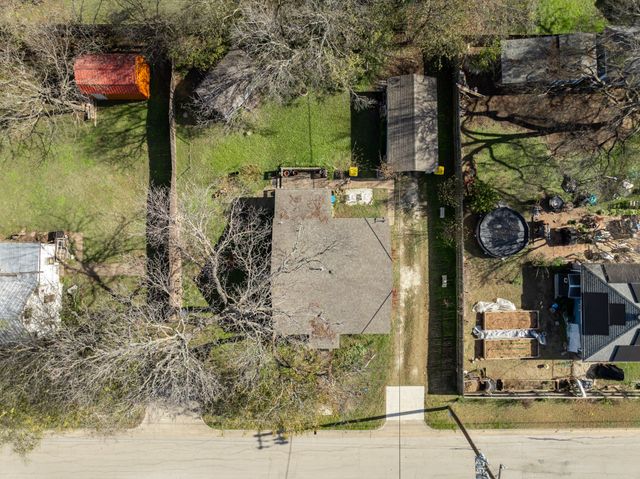 106 N Corporation Street, Hillsboro, TX 76645