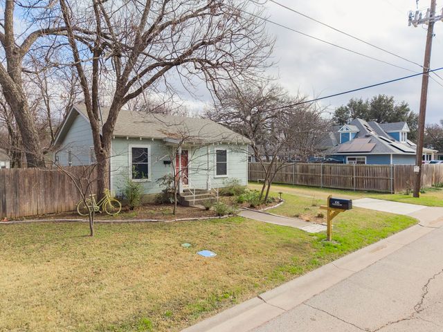 106 N Corporation Street, Hillsboro, TX 76645