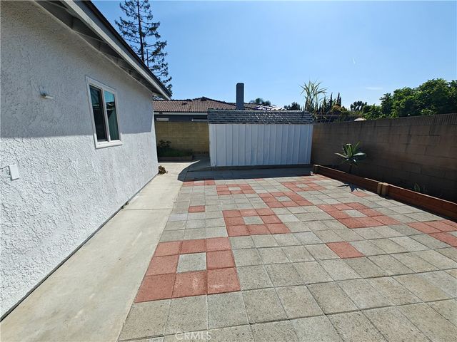 448 E Walnut Avenue, Glendora, CA 91741