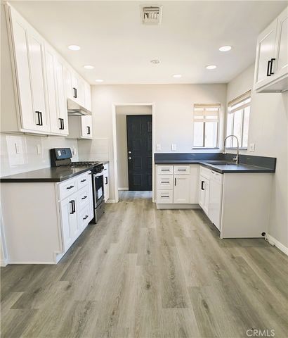 448 E Walnut Avenue, Glendora, CA 91741