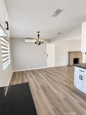448 E Walnut Avenue, Glendora, CA 91741