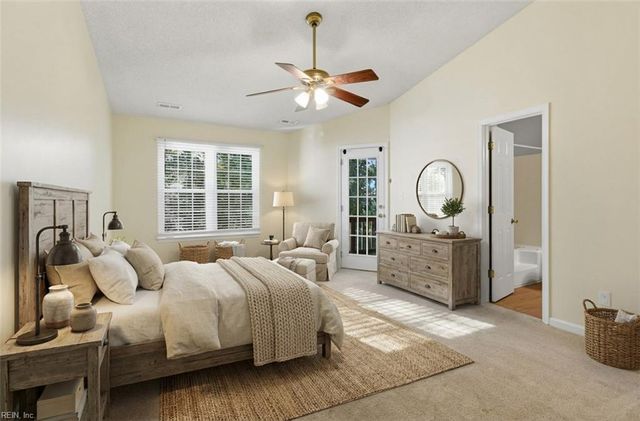 906 Allendale DR, Hampton, VA 23669