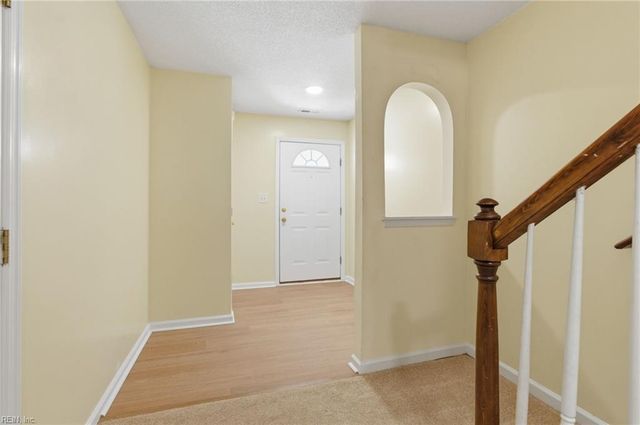 906 Allendale DR, Hampton, VA 23669