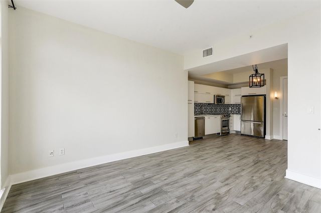 603 Davis ST 1205, Austin, TX 78701