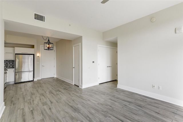 603 Davis ST 1205, Austin, TX 78701