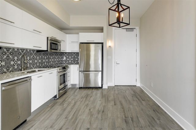 603 Davis ST 1205, Austin, TX 78701