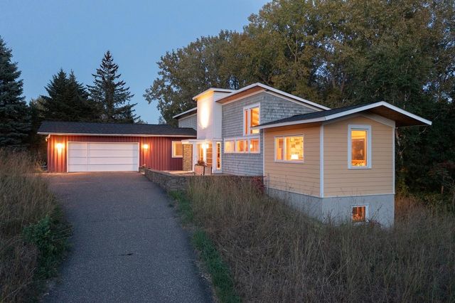 6 Robb Farm Road, North Oaks, MN 55127