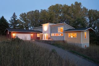 6 Robb Farm Road, North Oaks, MN 55127
