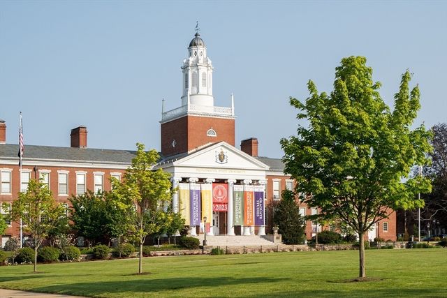 180 Main St 1109, Bridgewater, MA 02324