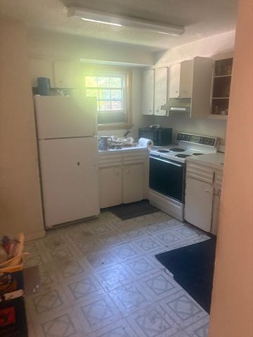 180 Main St 1109, Bridgewater, MA 02324