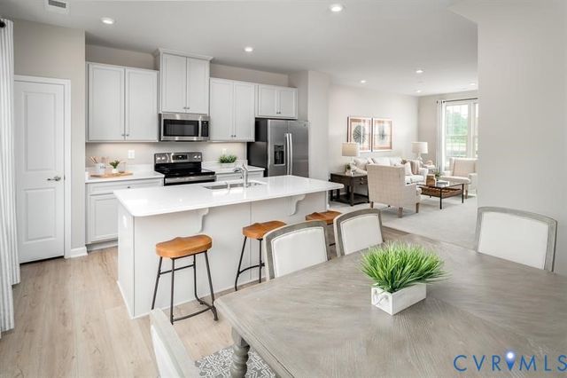 519 Old Lime Pl, Sandston, VA 23150