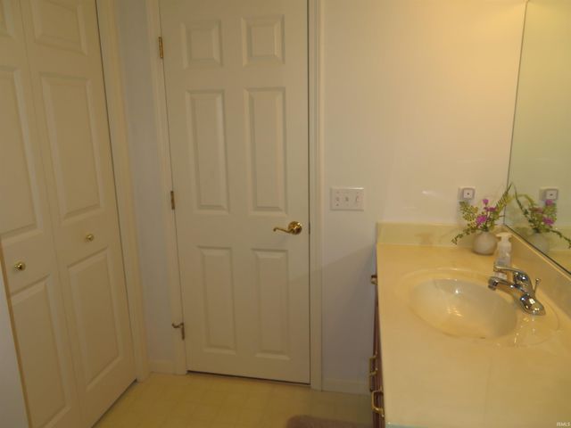 1362 Pebble Court, Goshen, IN 46528