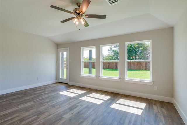 605 Finlee Way, Tioga, TX 76271