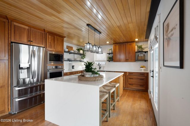 3028 Belknap Beach Rd, Prospect, KY 40059