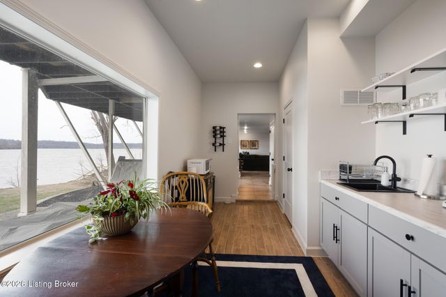 3028 Belknap Beach Rd, Prospect, KY 40059