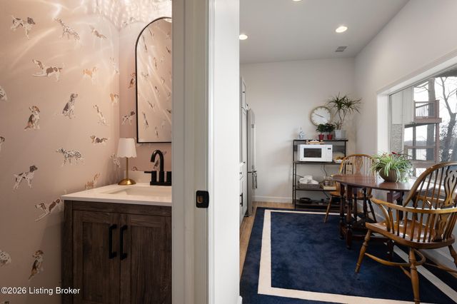 3028 Belknap Beach Rd, Prospect, KY 40059