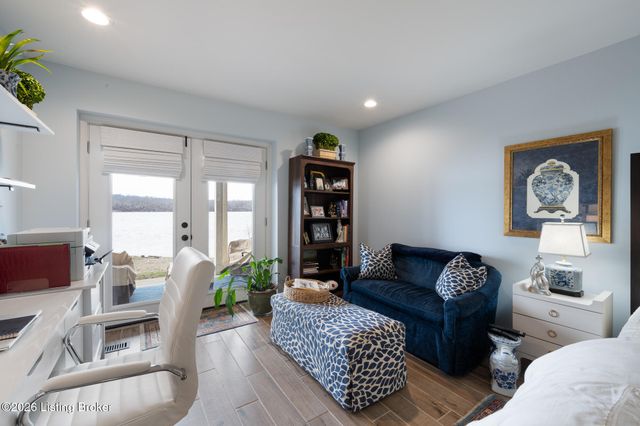 3028 Belknap Beach Rd, Prospect, KY 40059