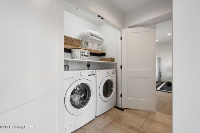 3028 Belknap Beach Rd, Prospect, KY 40059