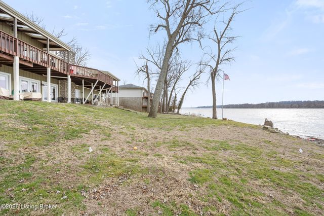3028 Belknap Beach Rd, Prospect, KY 40059