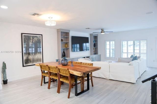 2948 Hidden Harbour Ct, Dania Beach, FL 33312