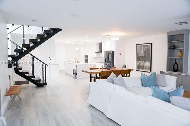 2948 Hidden Harbour Ct, Dania Beach, FL 33312