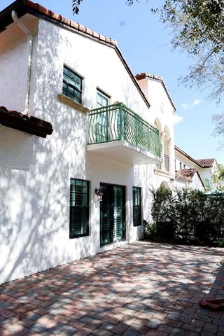 2948 Hidden Harbour Ct, Dania Beach, FL 33312