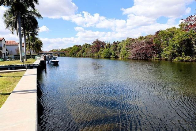 2948 Hidden Harbour Ct, Dania Beach, FL 33312