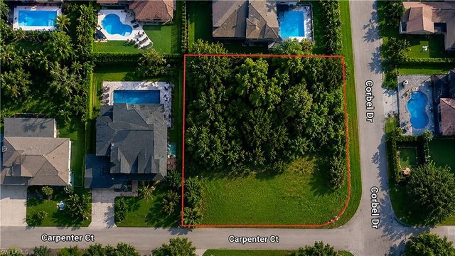 527 Carpenter CT, Naples, FL 34110
