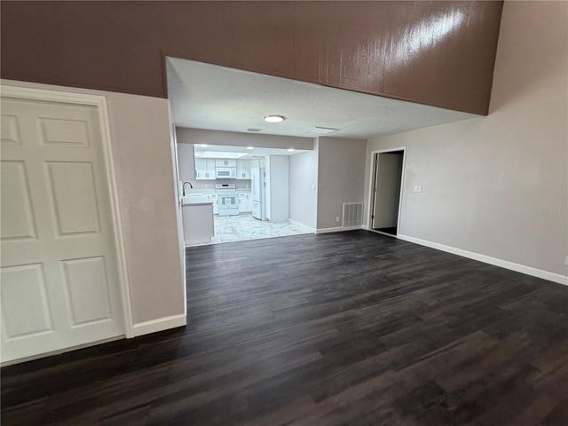 1440 WALKER ROAD, Lakeland, FL 33810