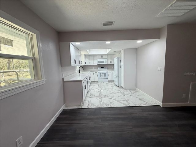 1440 WALKER ROAD, Lakeland, FL 33810