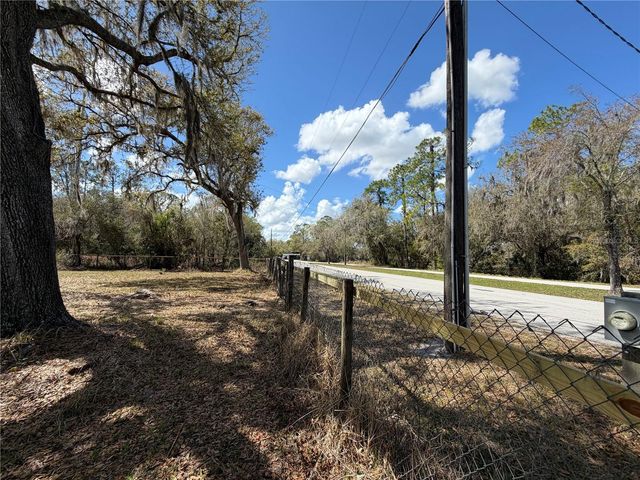 1440 WALKER ROAD, Lakeland, FL 33810