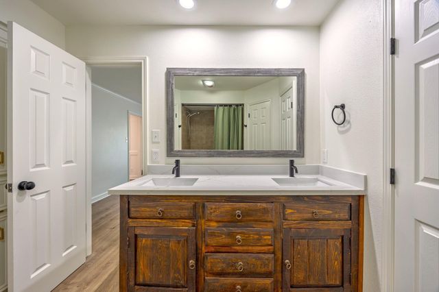 15203 La Mancha Drive, Houston, TX 77083