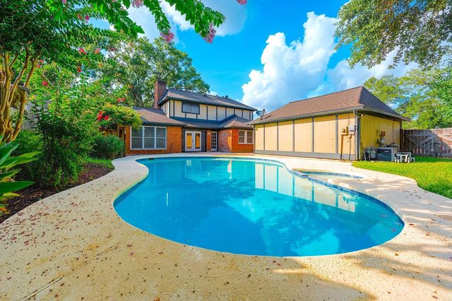 15203 La Mancha Drive, Houston, TX 77083