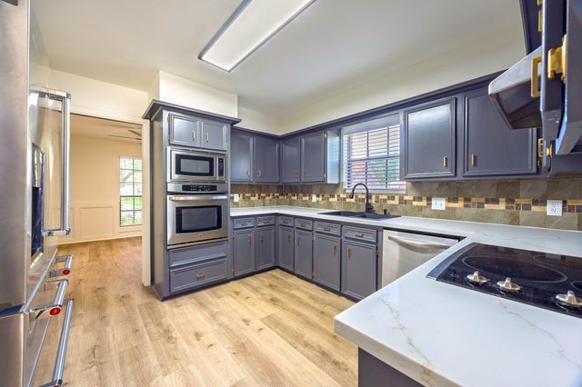 15203 La Mancha Drive, Houston, TX 77083