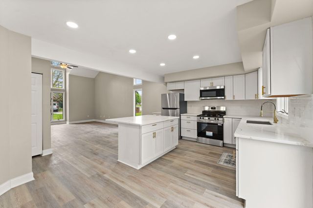 1538 Lake Street, Hobart, IN 46342