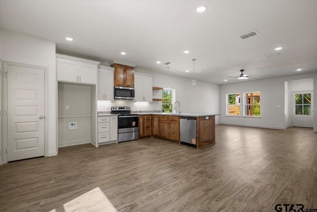 817 Boyd Ave, Tyler, TX 75701