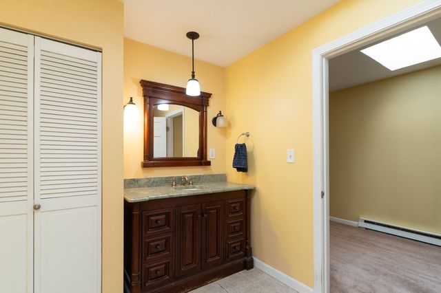 757 South St, Southbridge, MA 01550