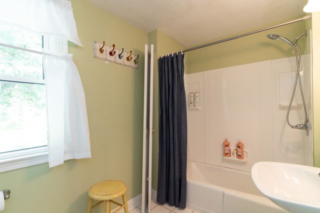 757 South St, Southbridge, MA 01550