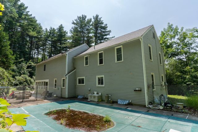757 South St, Southbridge, MA 01550
