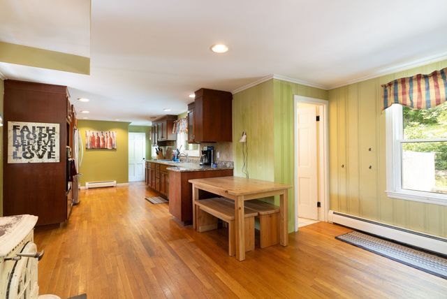 757 South St, Southbridge, MA 01550