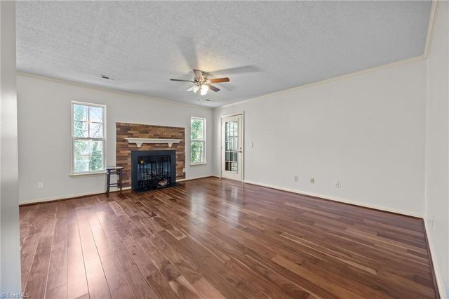 15 Meadowood Glen Way C, Greensboro, NC 27409